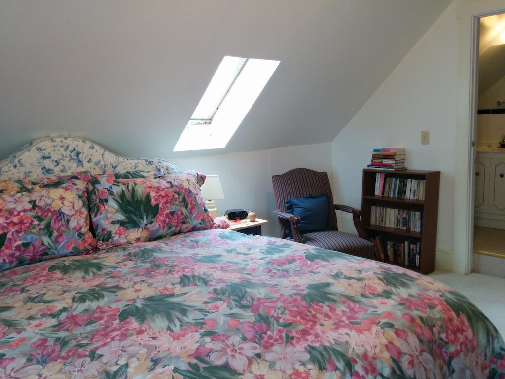Fairmont House Bed & Breakfast Mahone Bay Exteriör bild